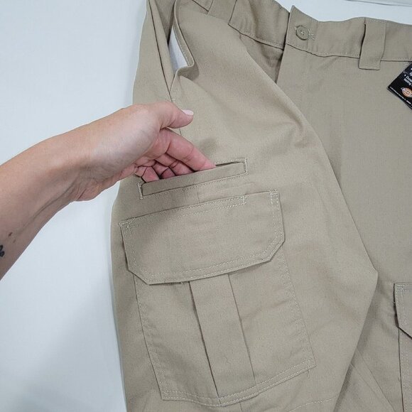 Dickies Flex Cargo Shorts Mens 30 Relaxed Fit Beige Khaki Pockets Twill Workwear - Picture 4 of 16